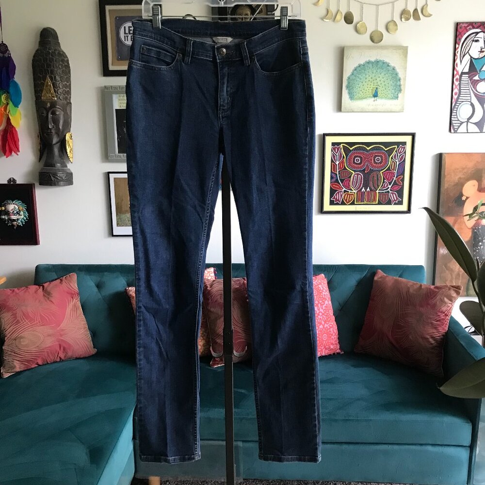DULUTH Trading Co size 6 x 33 Stretch Denim Slim Leg Jeans